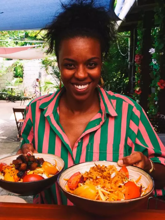 Régalez-vous le midi avec de délicieux menus 100% péi, Saint-Pierre, L'Atelier de Flo - Coffee Shop Péï